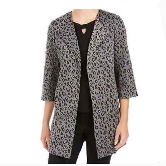 NWOT Nine West Gray Leopard Print Long 3/4 Sleeve Knit Jacket
